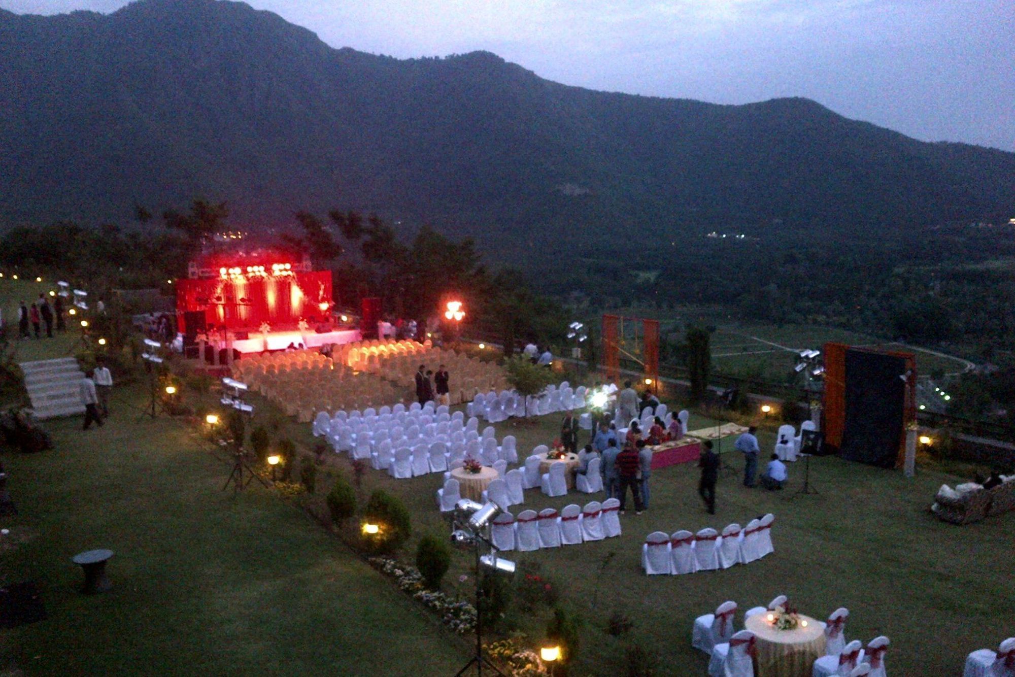 Taj Dal View Srinagar Srīnagar Amenidades foto